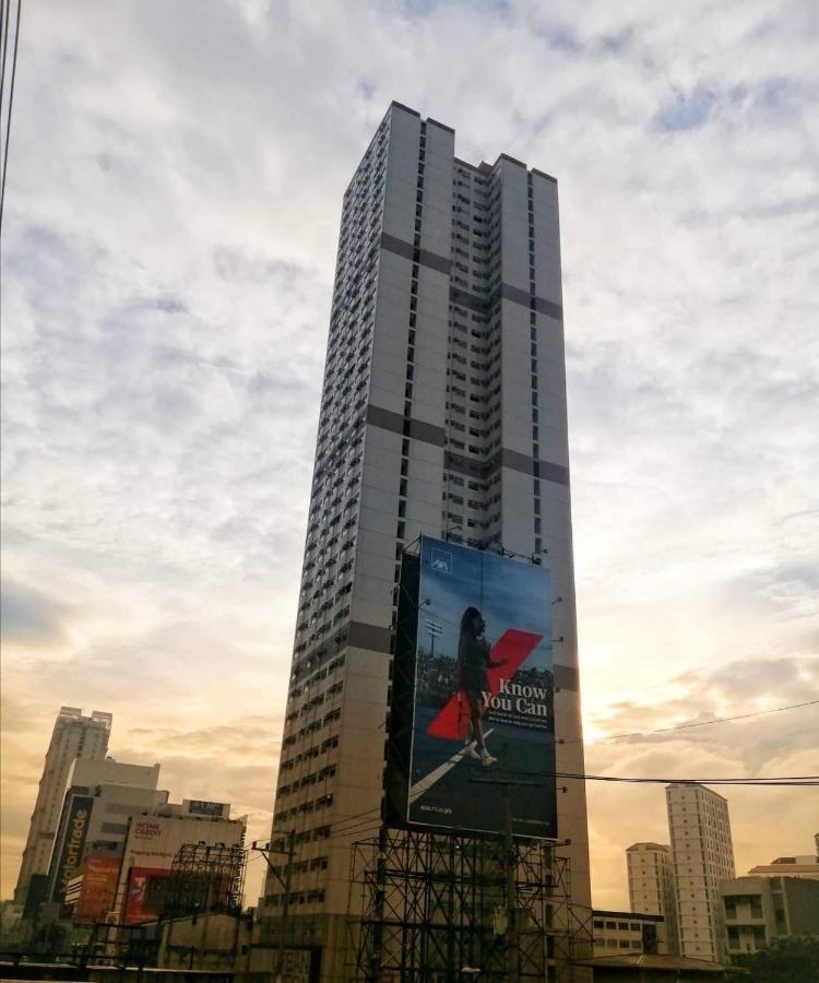 אפרטהוטל Mandaluyong Ronz Deca Hills מראה חיצוני תמונה